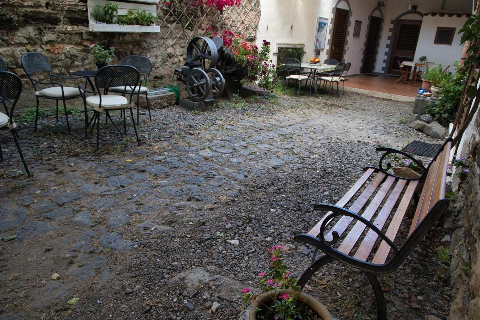 Hotel Baglio Antico Forno Isola di Ustica Exterior foto